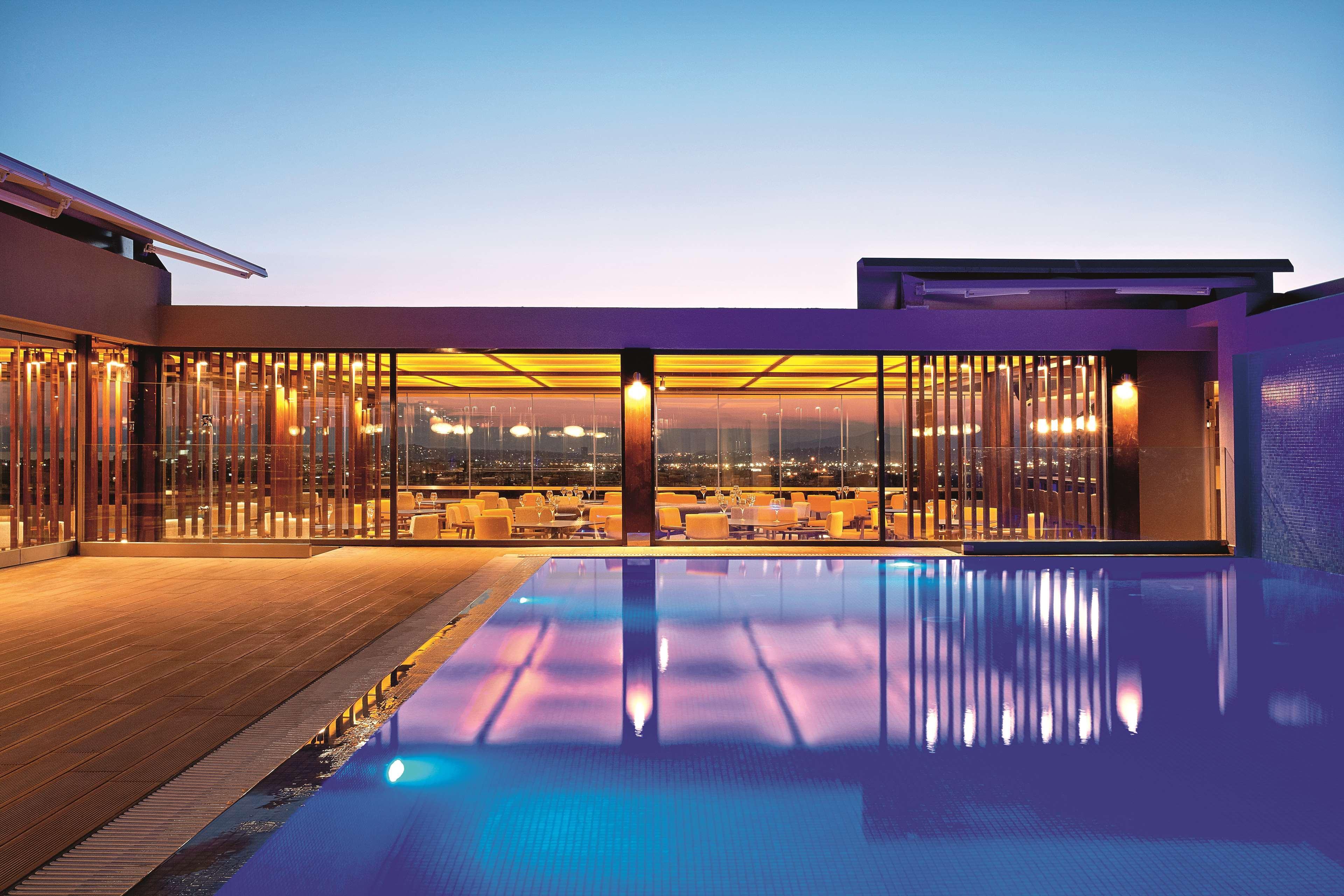 Wyndham Grand Athens Hotel Exterior photo The pool at the hotel